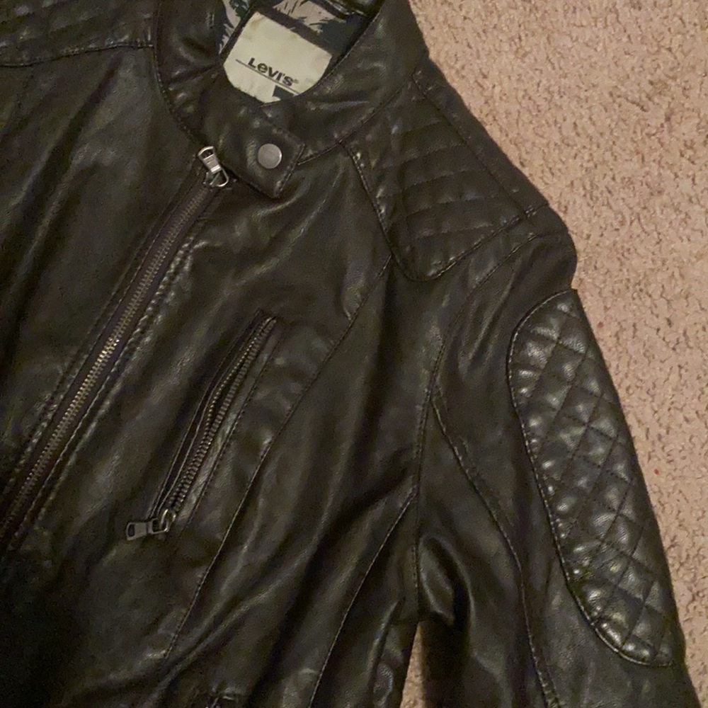 Levi’s leather jacket - Picture 2 of 5